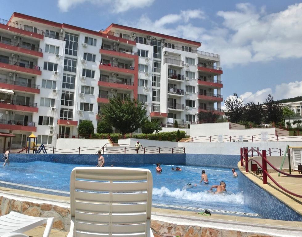 Panoramic Sea View Apartment Crown, Pools And Beach, Свети-Влас Экстерьер фото